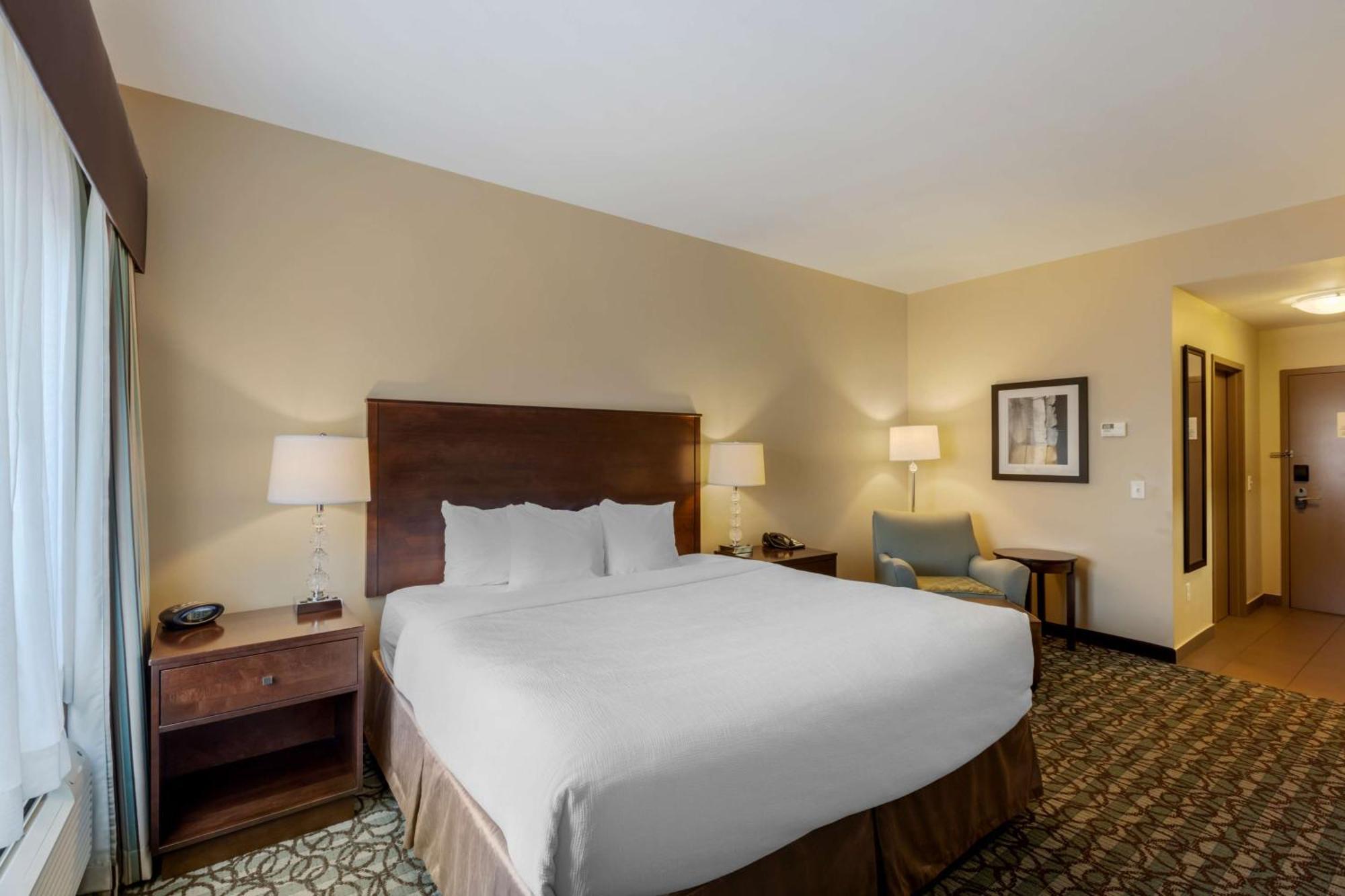 Best Western Plus Walkerton Hotel & Conference Centre 외부 사진